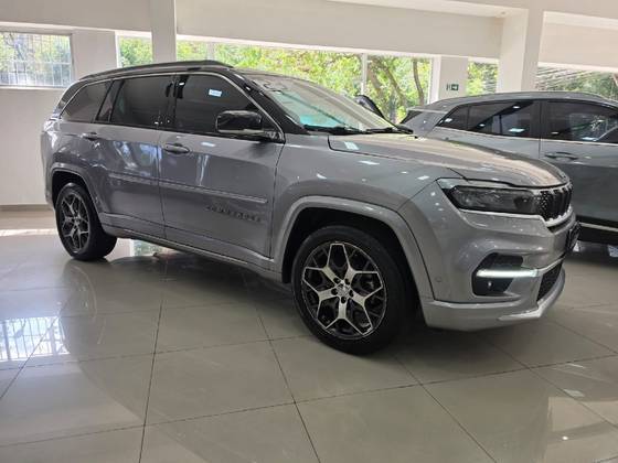 JEEP COMMANDER 1.3 T270 TURBO FLEX OVERLAND AT6 JEEP COMMANDER 1.3 T270 TURBO FLEX OVERLAND AT6